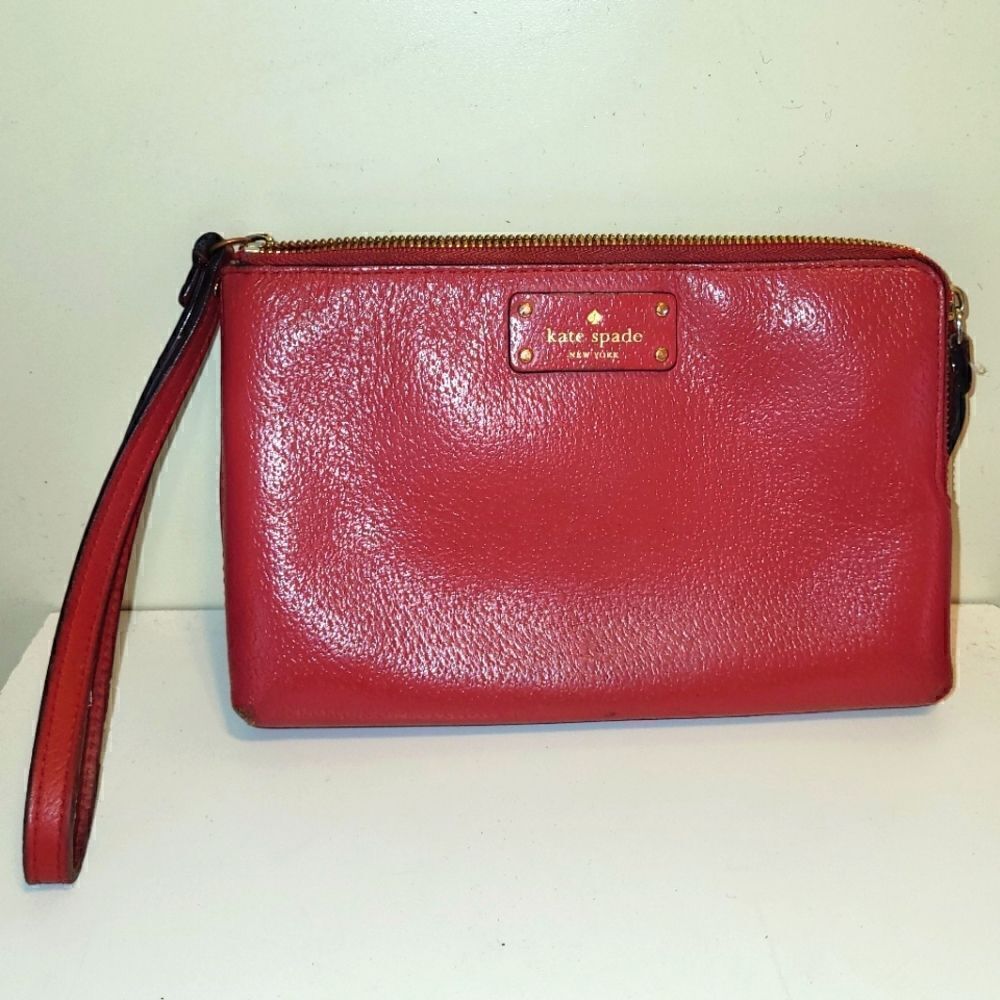 Kate Spade New York Red Leather Wristlet Wallet/Bag Great Condition! Ret.$145